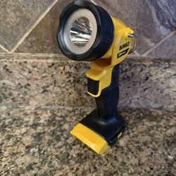 Dewalt 20v LED Flashlight 🔦 • New• 