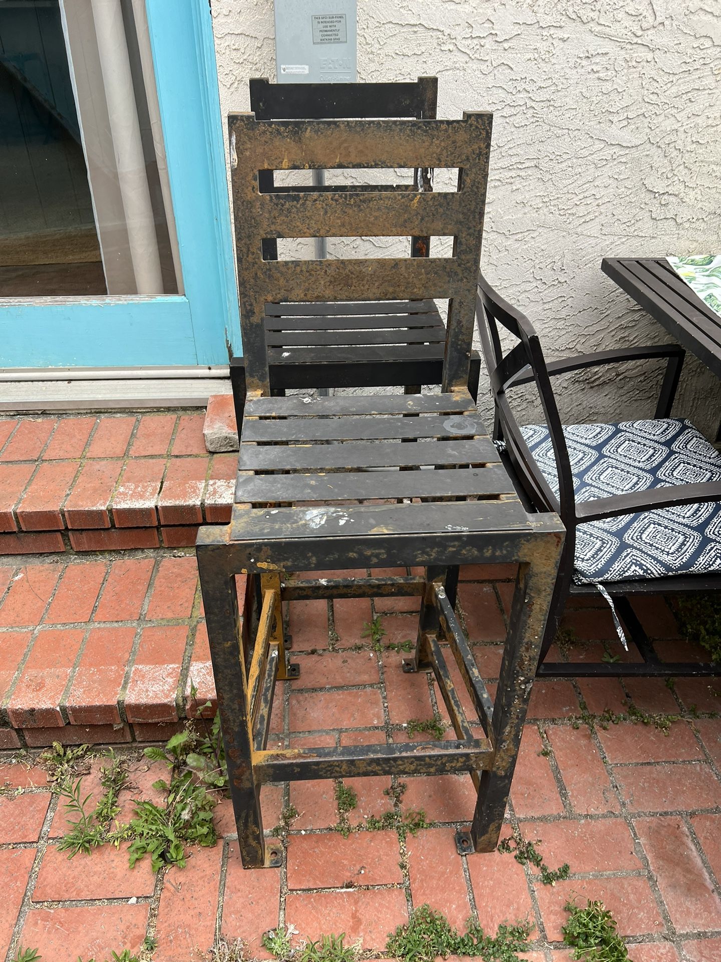Free Bar Stools - La Jolla