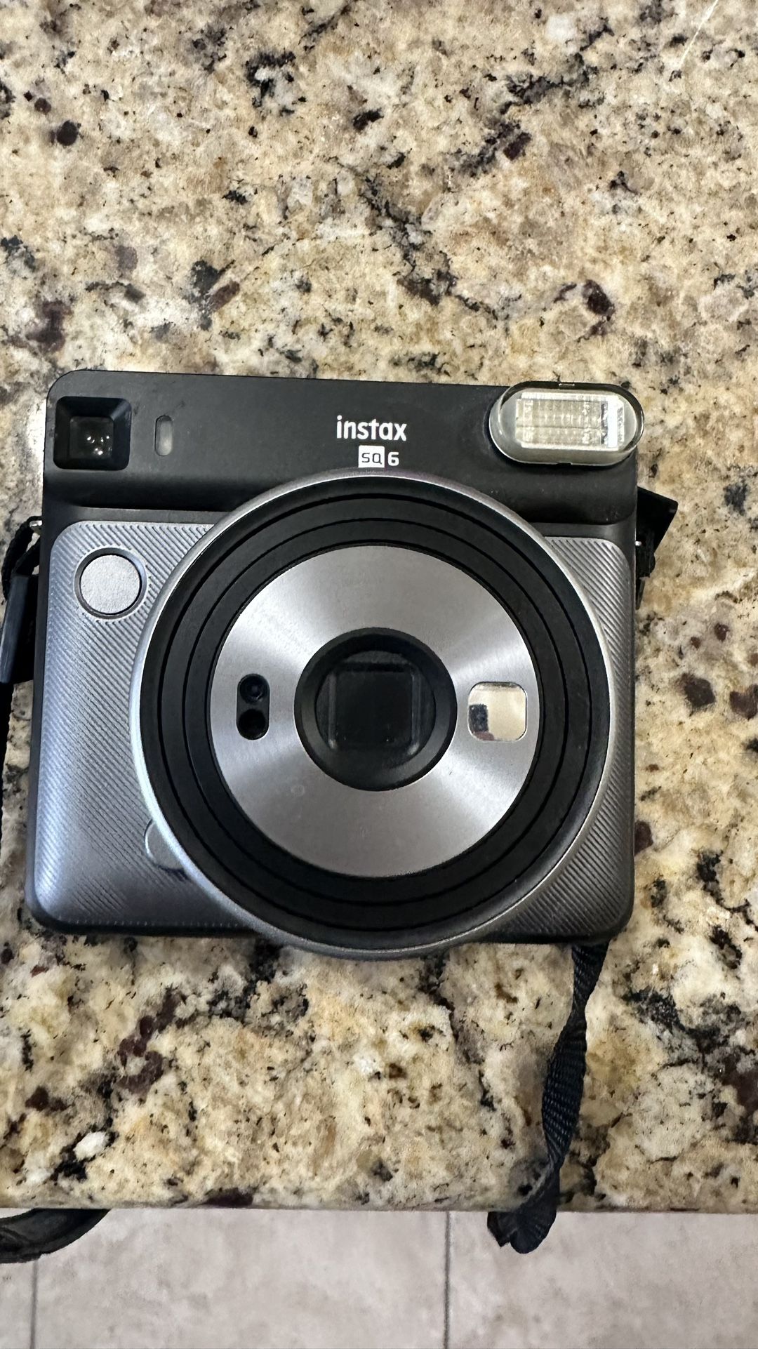 INSTAX SQ6 Polaroid camera
