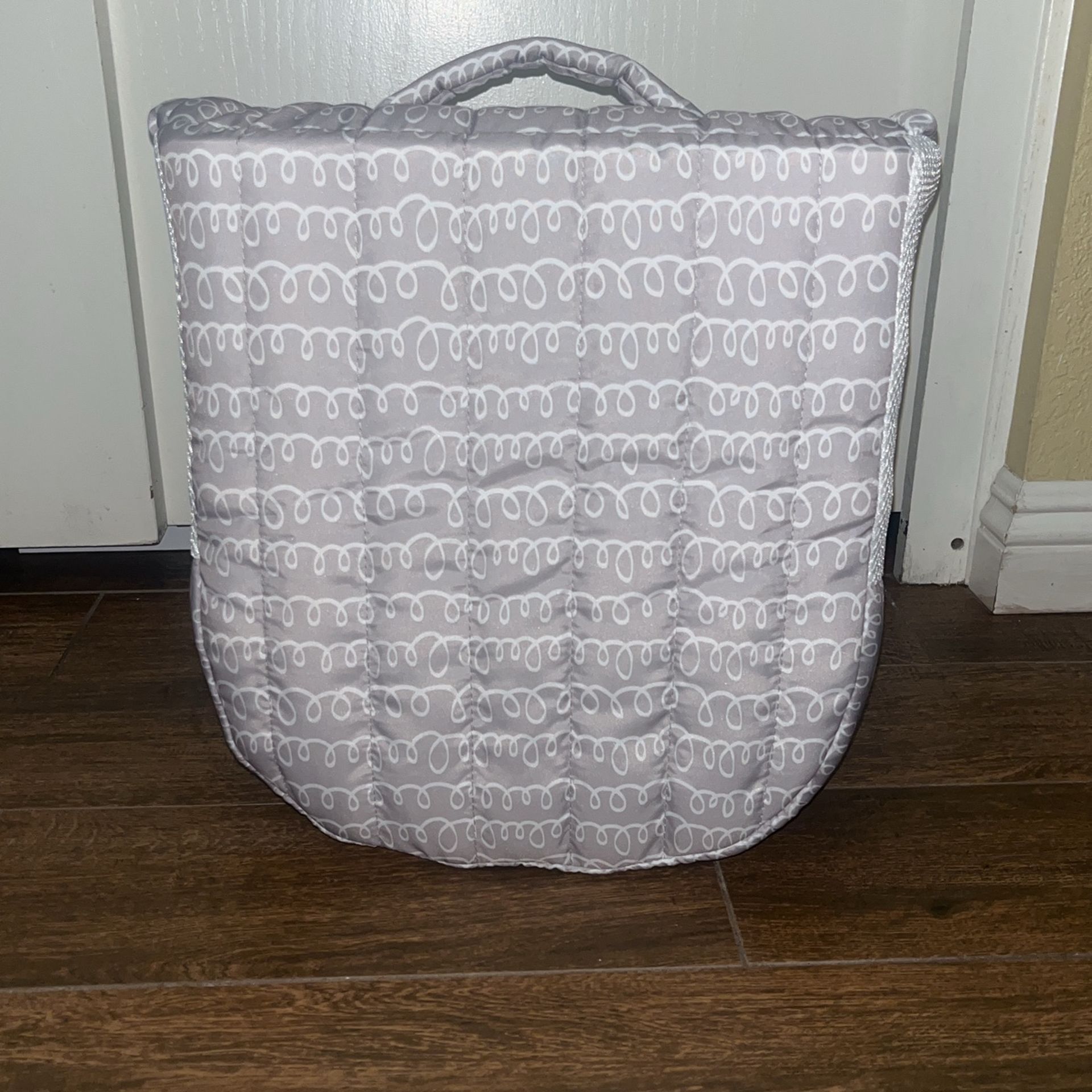 Baby Delight Snuggle Nest Portable Infant Bassinet