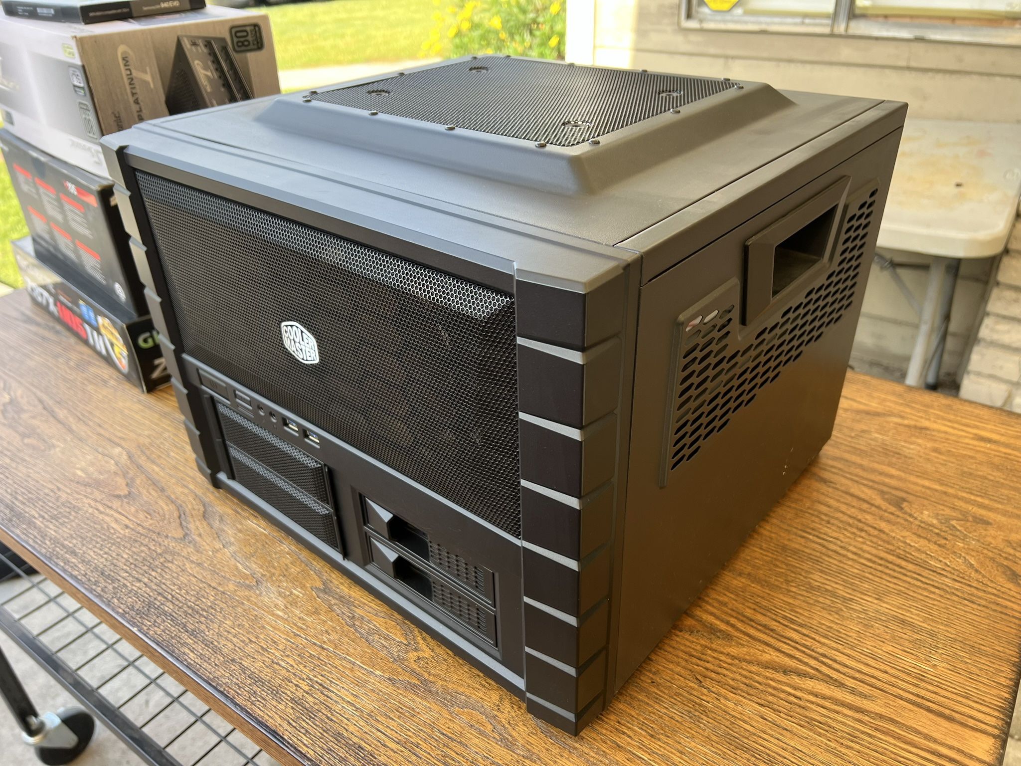 Gaming Computer Case With Monitor Keyboard Mouse Included