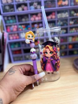 grad cups with matching pen