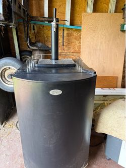 Beer kegerator