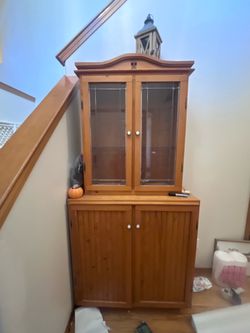 Free Hutch handmade!  Beautiful! Not too large or small not too heavy