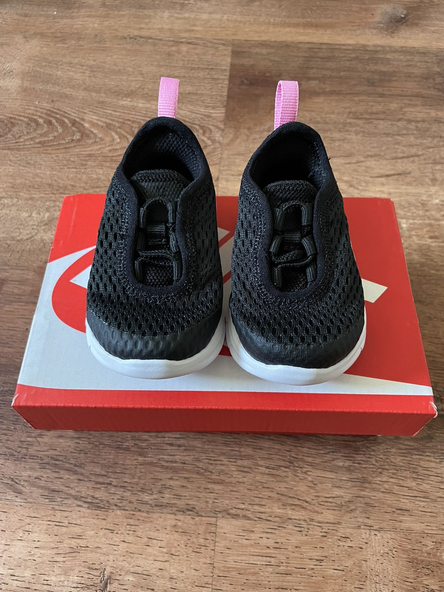 Baby Girl Nike Air Max 2C NWB