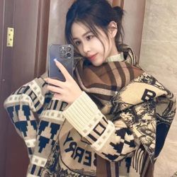 Burberry Scarf 🧣 