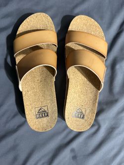 Reef platform sandals Size 9 BRAND NEW
