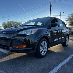 2016 FORD ESCAPE S - LOW MILES 