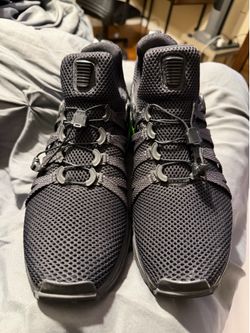 Nikes size 10