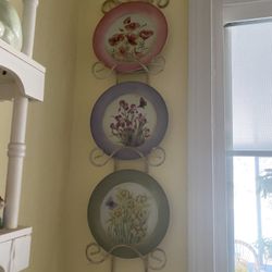 Plates And Holder