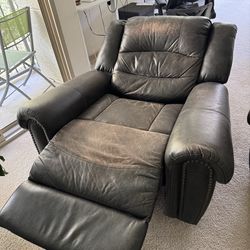 NAME YOUR PRICE Living Spaces Recliner
