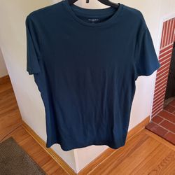 Men’s Medium B Shirt 