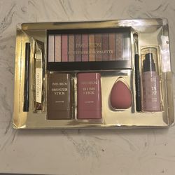 Paris Hilton Makeup Palette