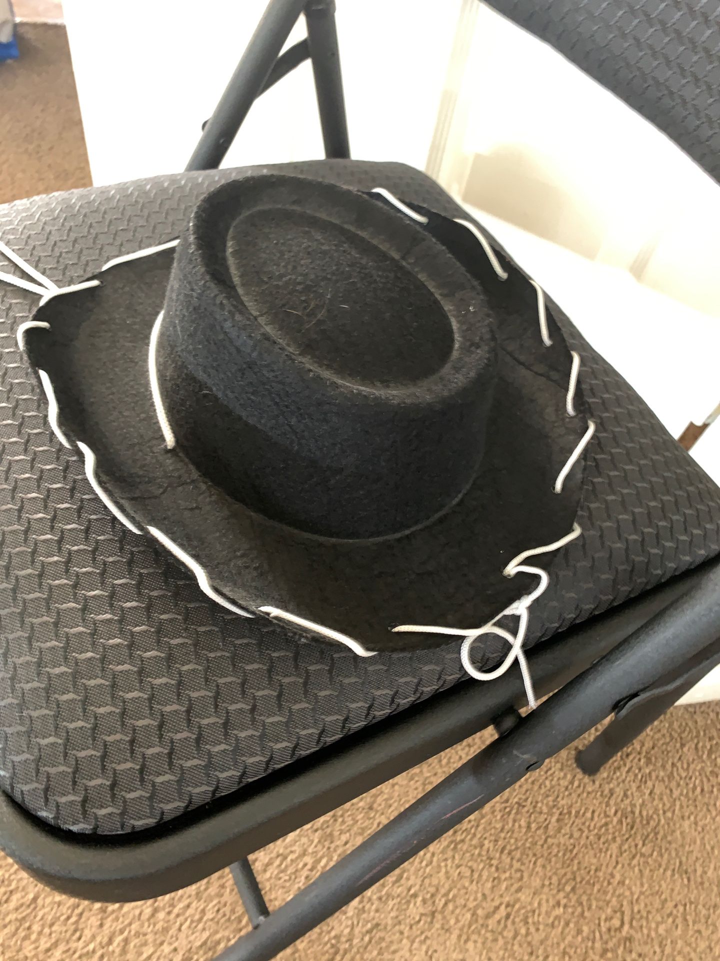 Little boys cowboy hat! Good for ages 1-4