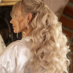 Elegant Hair Styling – Special Occasion