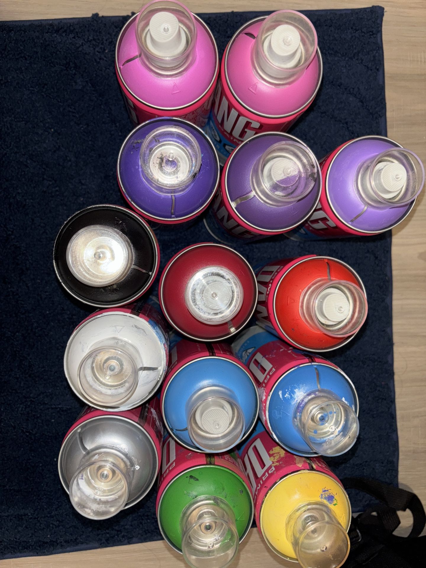 SPRAY PAINT