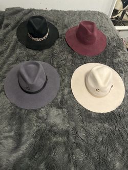 Charlie One Horse Collection L