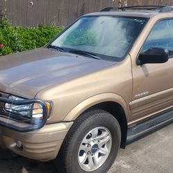 Clean Isuzu Rodeo 140k Miles