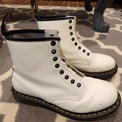 Doc Marten White Leather Boots 
