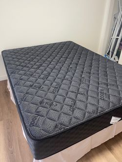 Clearance on New Mattresses! 🤩