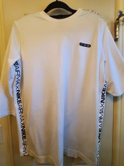 Nike Air Max Long Sleev Shirt   Size Large
