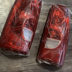 Tail Lights  Chevy  Silverado  1999 To 2006 For Gmc Sierra 1999 To 2002 