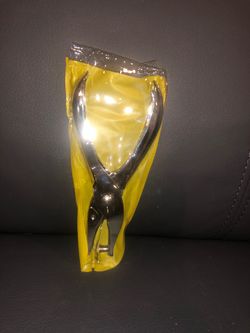 Paper punch $1