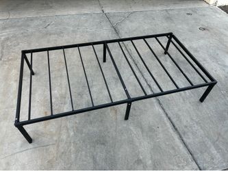 *FREE* Twin Bed Frame