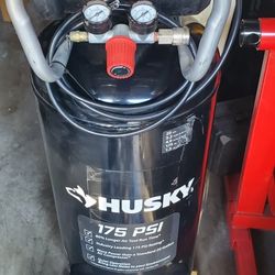 Husky Compressor 20 Gallon