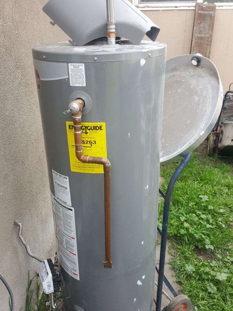 water heater almost new 38 gal