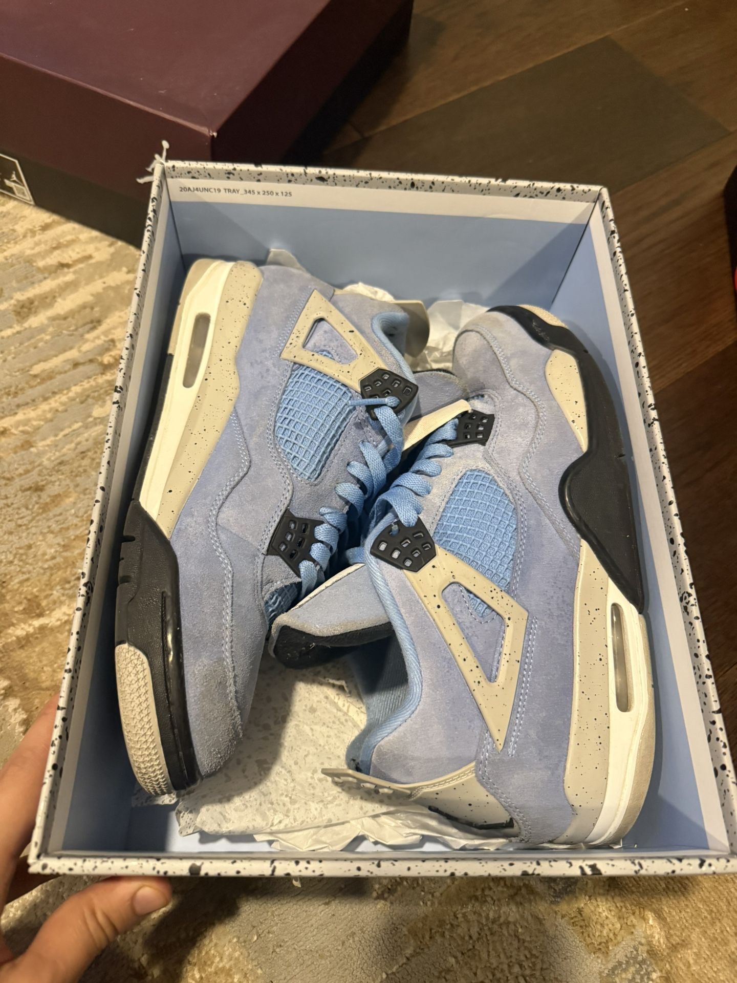 Jordan 4 University Blue