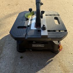 Rockwell Bladerunner Saw