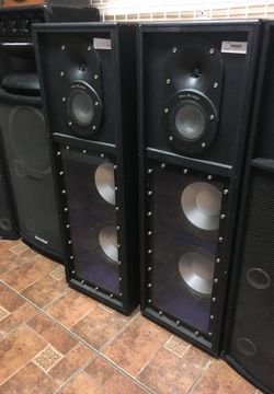 Pro studio pair of speakers