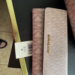 Micheal Kors Wallet
