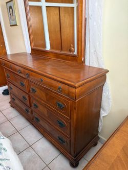 Bedroom set solid wood