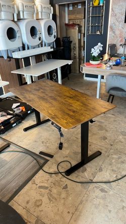 Brand new 55 inches standing desk