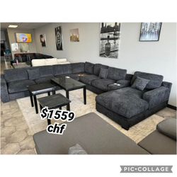 141.5"W Charcoal Chenille Fabric Corner Sectional Sofa with Right-Facing Chaise, Cupholders, and Charging Ports