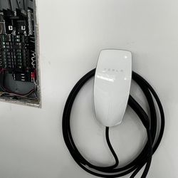 Tesla charger 🔌