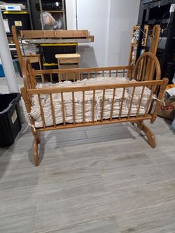Oak Infant Cradle
