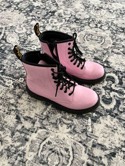 Girls Dr. Martens 1460 Pink Patent Leather Boots