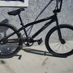 BMX Haro Nyquist 24 inch $350$