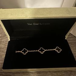 Van Cleef & Arpels 18K Gold Clover 5 Motif Bracelet