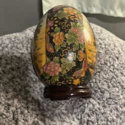 Porcelain Japanese Egg Cats 