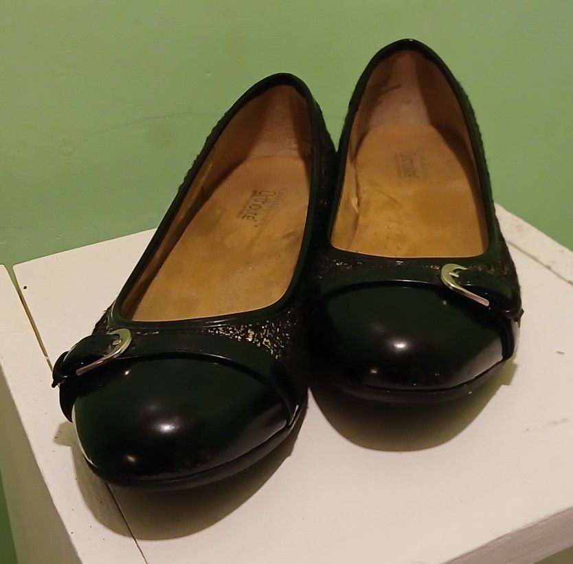 Croft & Barrow Black And Silver Sparkly Tweed Flats Size 8 Patent Leather Toe