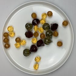 32 Autum Colored Mixed Fake Diamonds