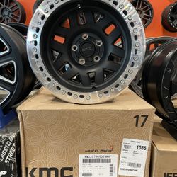 17” Kmc Km229 Machete Crawl Beadlock In Stock!