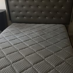 Queen Mattress And Bed Frame 
