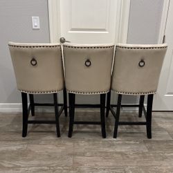 3 Countertop Stool/Chair Set