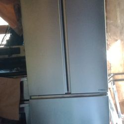 hisense refrigerator model hrf266n6cse
