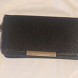 WOMEN'S BLACK MADISON WEST WALLET